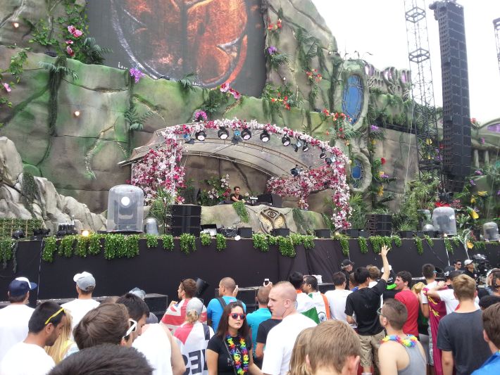 Tomorrowland 2013