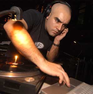 Paco Osuna - Live on M_NUS Special on Noice! 08/10/2008